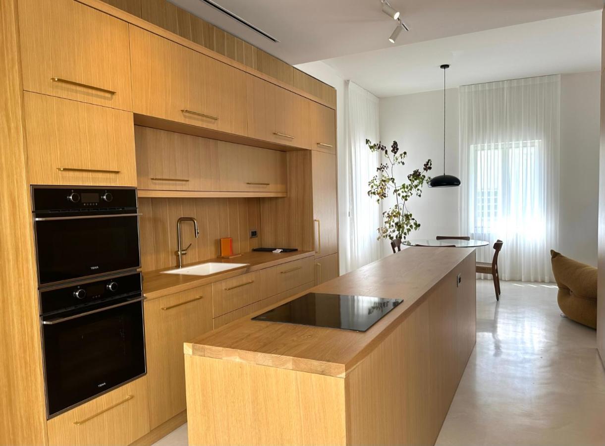 Rothschild 69 Hotel Tel Aviv Buitenkant foto