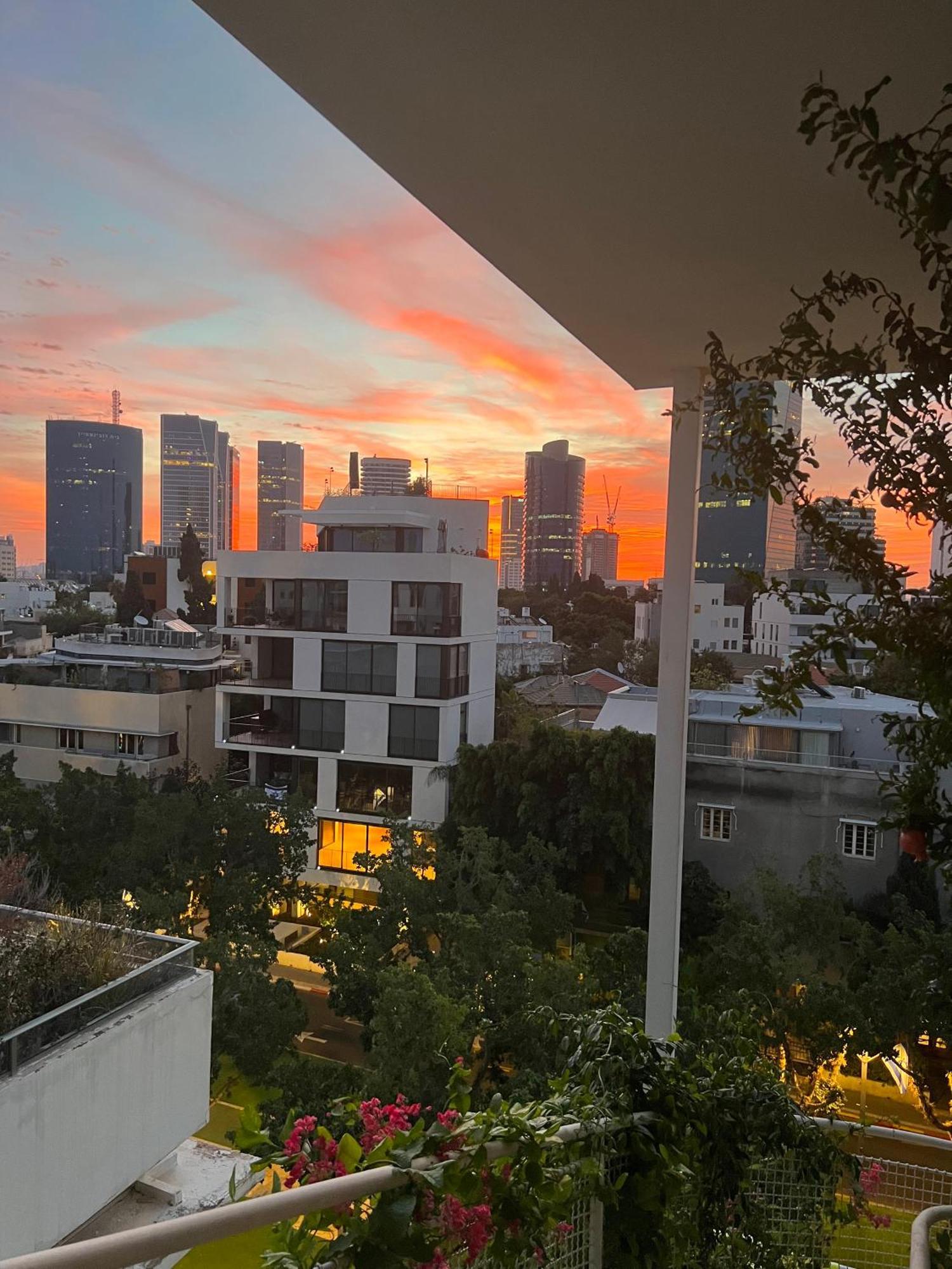 Rothschild 69 Hotel Tel Aviv Buitenkant foto